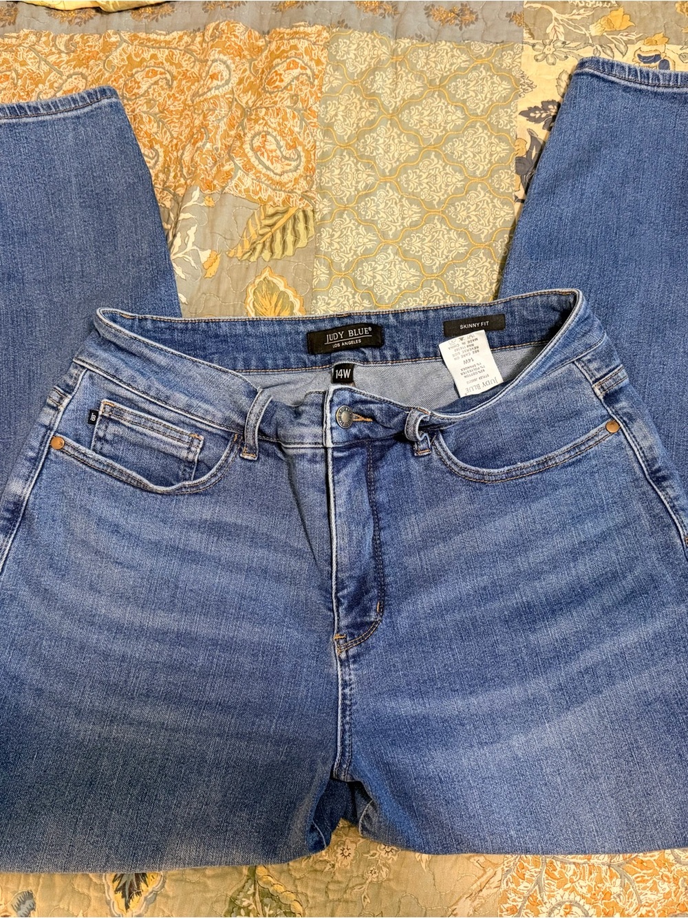 Judy Blue Women’s Mid Wash Blue Jeans - Skinny Fit NWOT